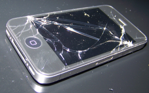 broken_iPhone